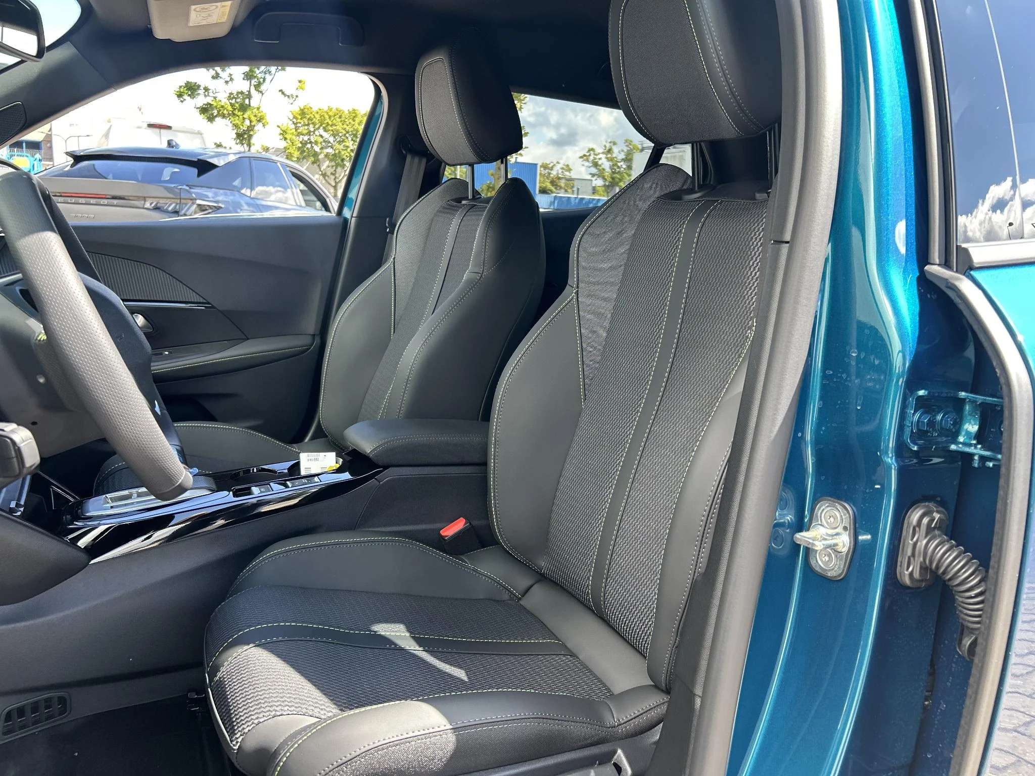 Peugeot-2008-image-19