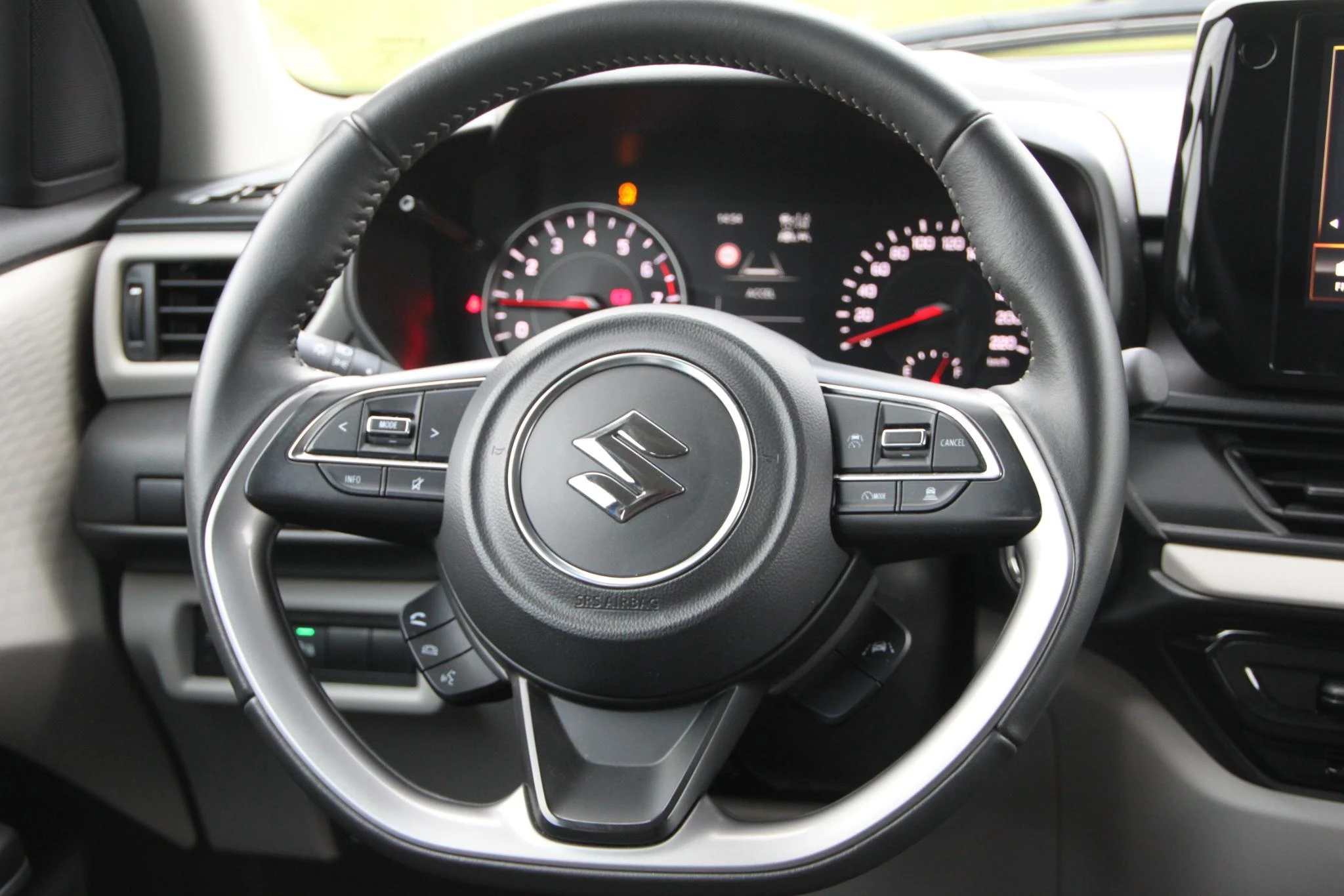Suzuki Swift 1.2 Grand Luxe + CVT