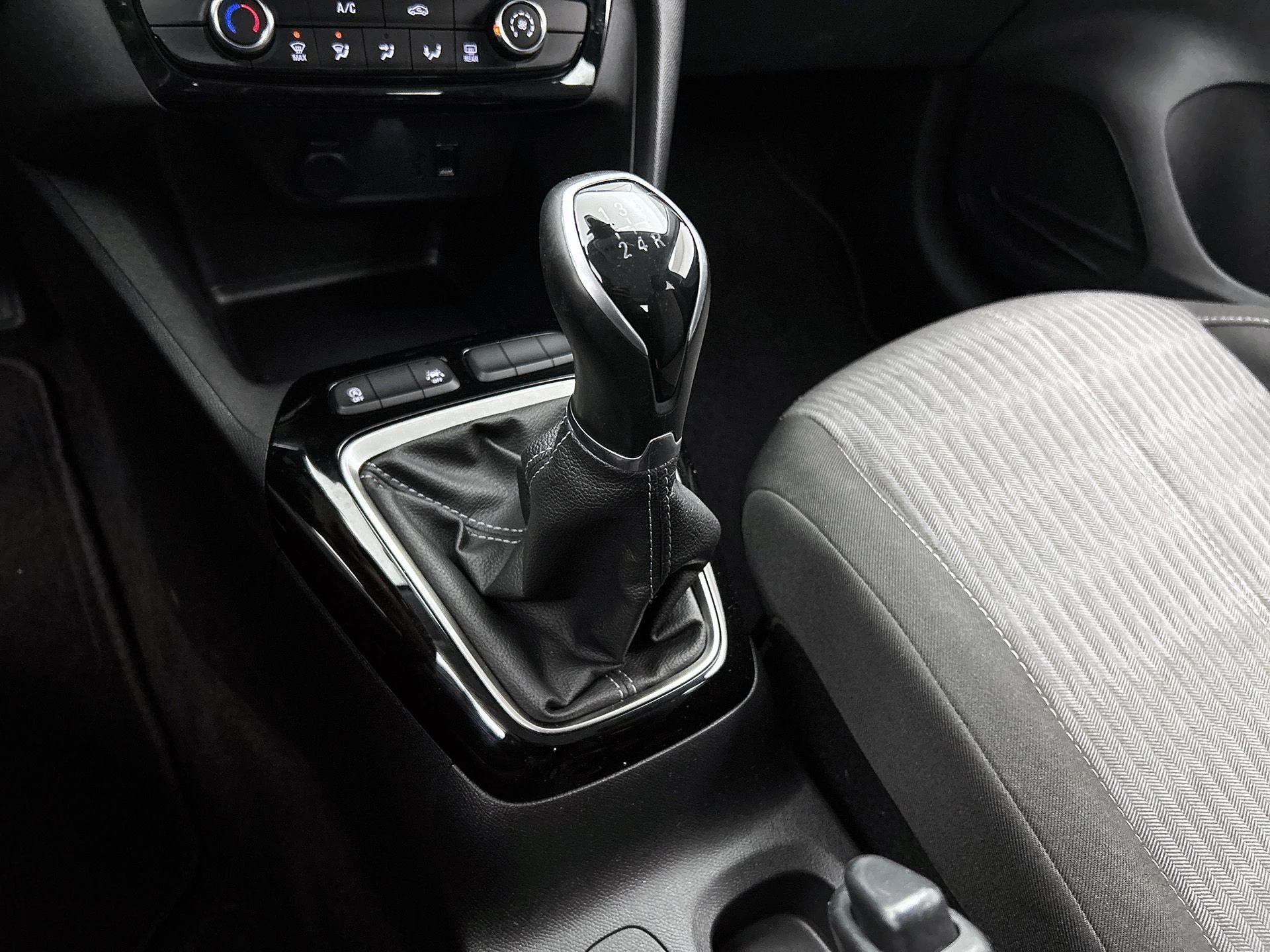 Opel-Corsa-image-27