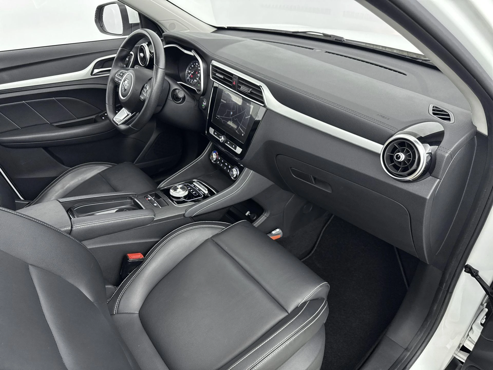 MG-ZS EV-image-16