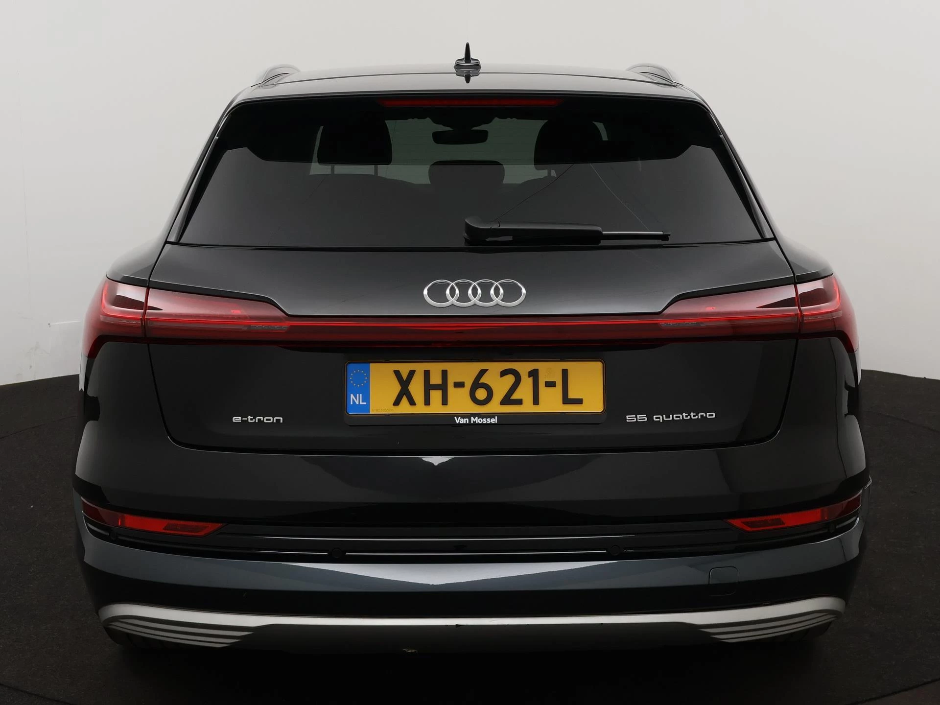Audi-e-tron-image-4