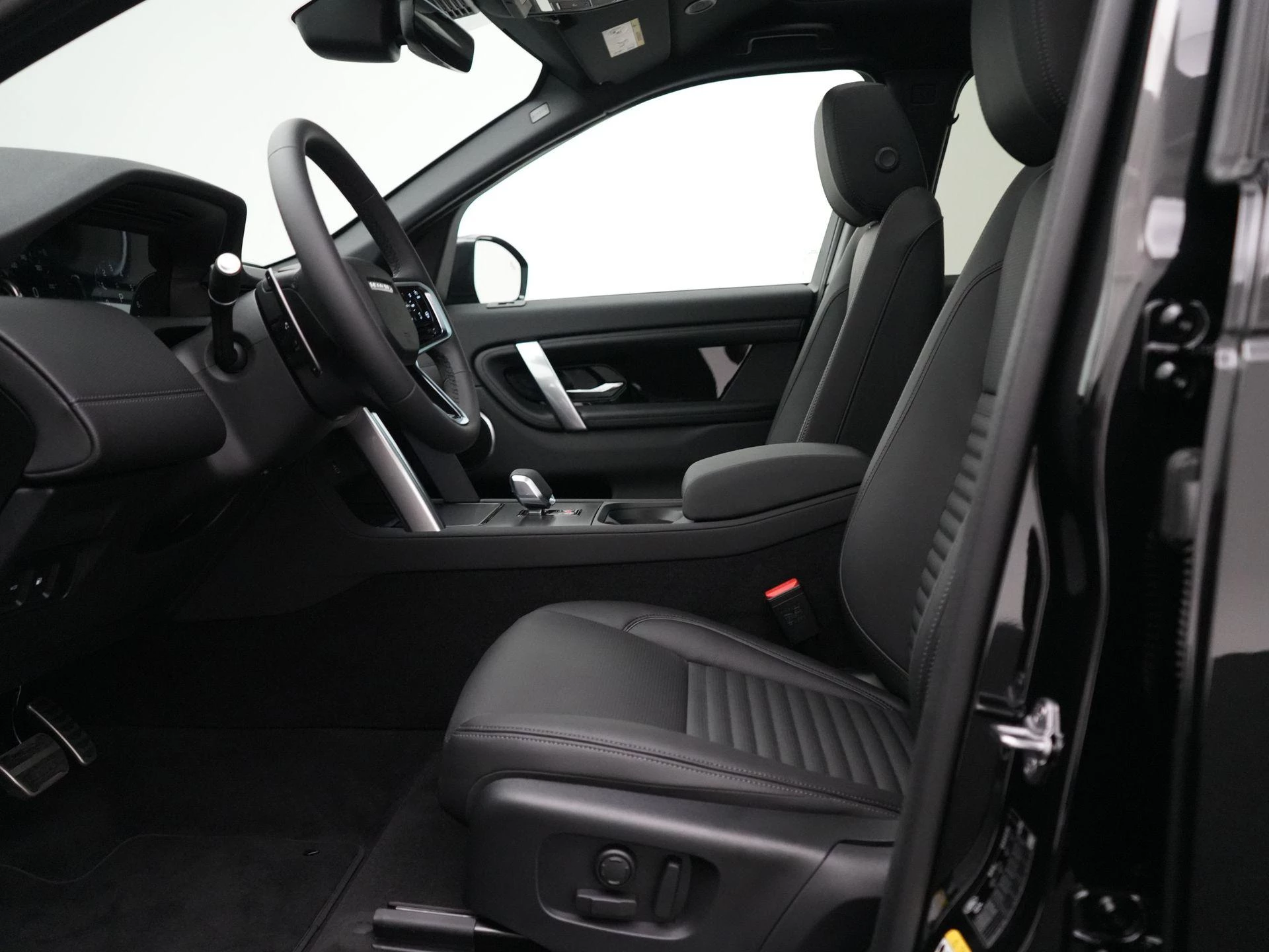 Land Rover-Discovery Sport-image-37
