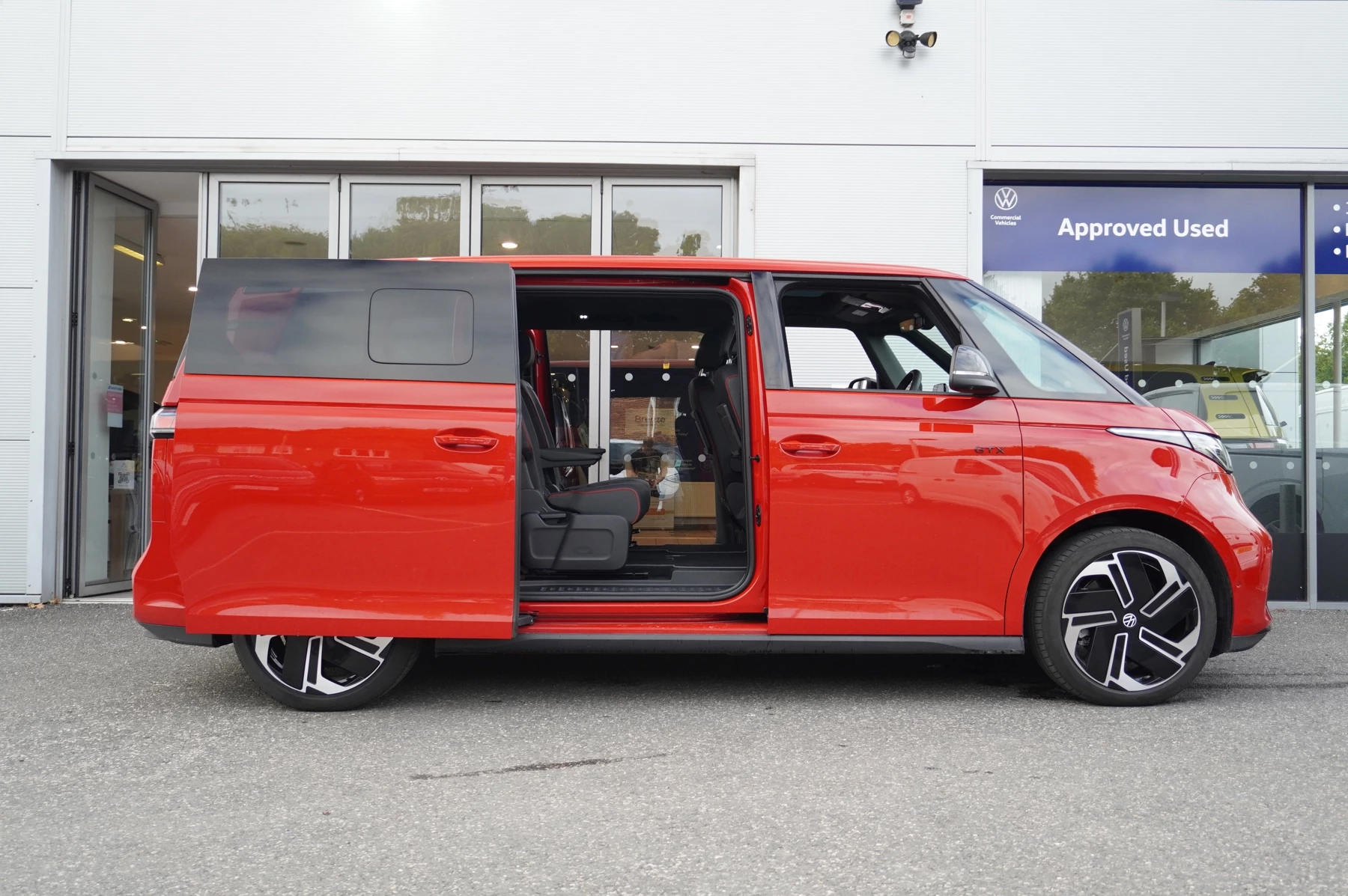 Volkswagen-ID. Buzz-image-50