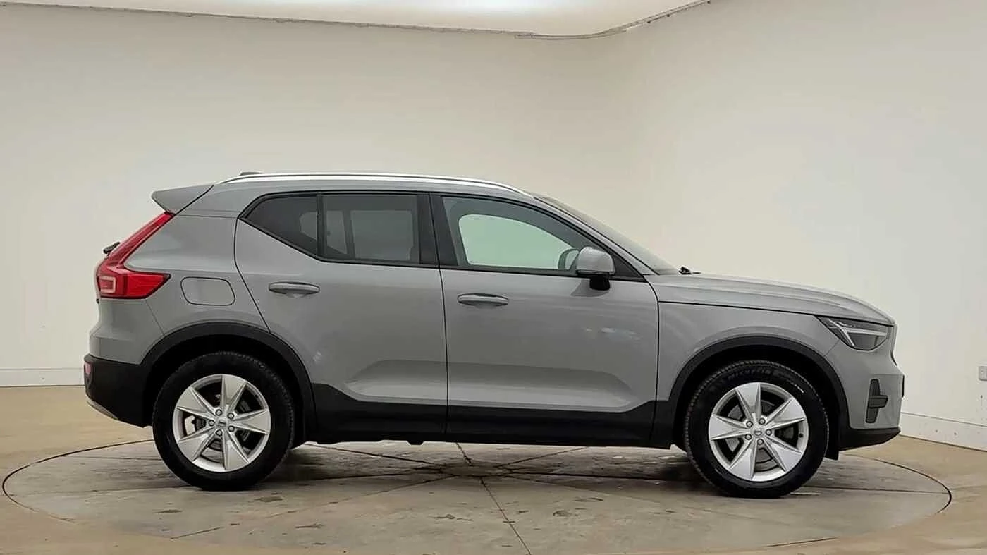 Volvo-XC40-image-2