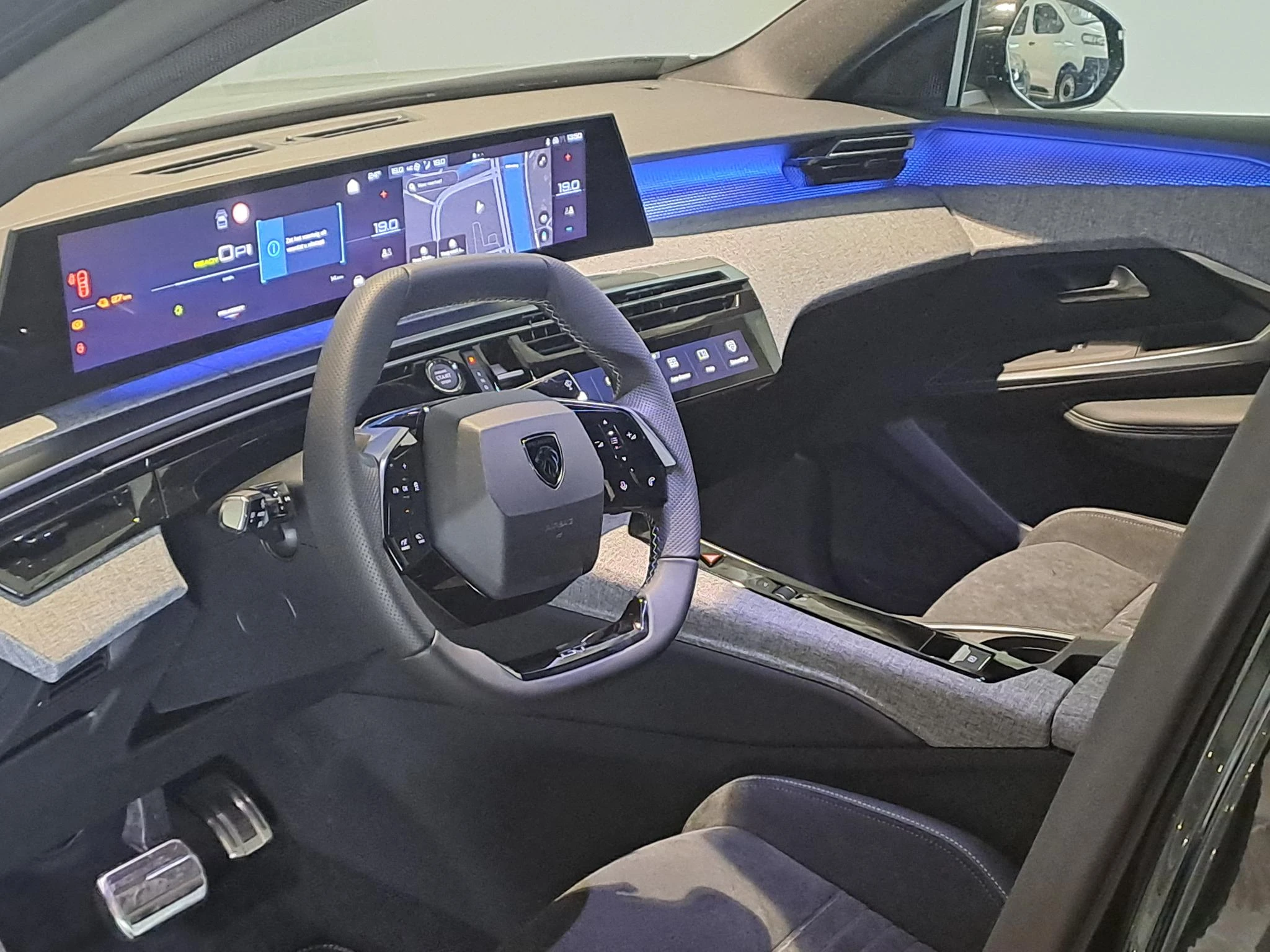 Peugeot-e-3008-image-10