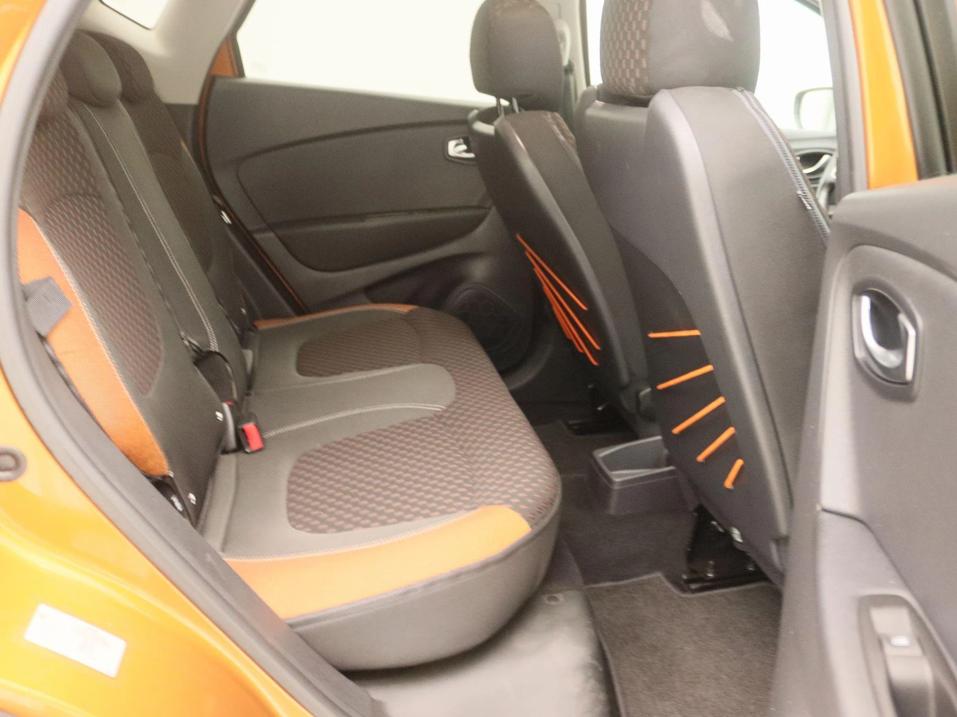 Renault-Captur-image-23