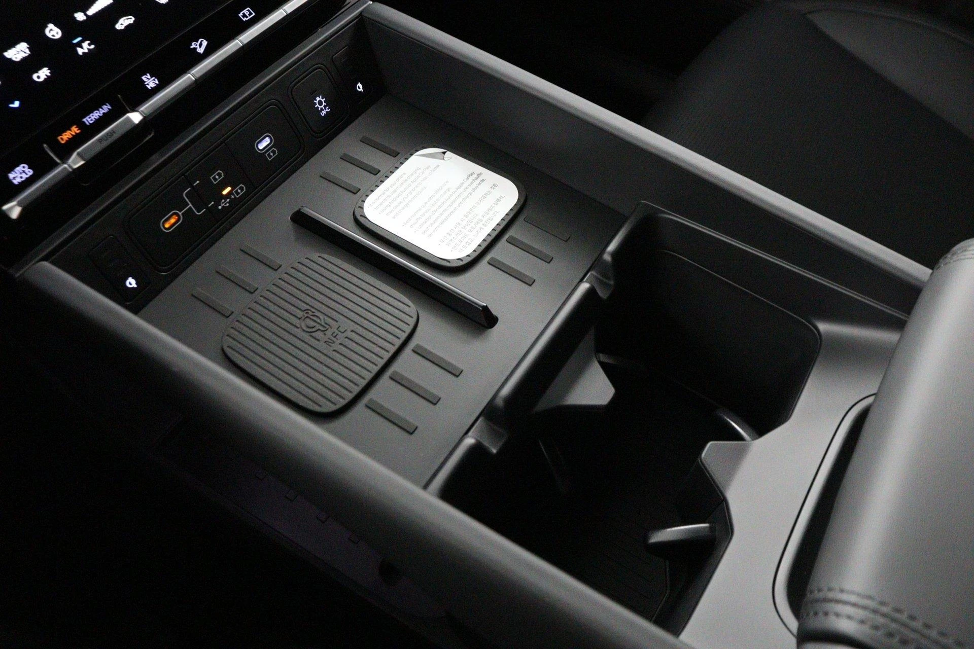 Hyundai-Santa Fe-image-62