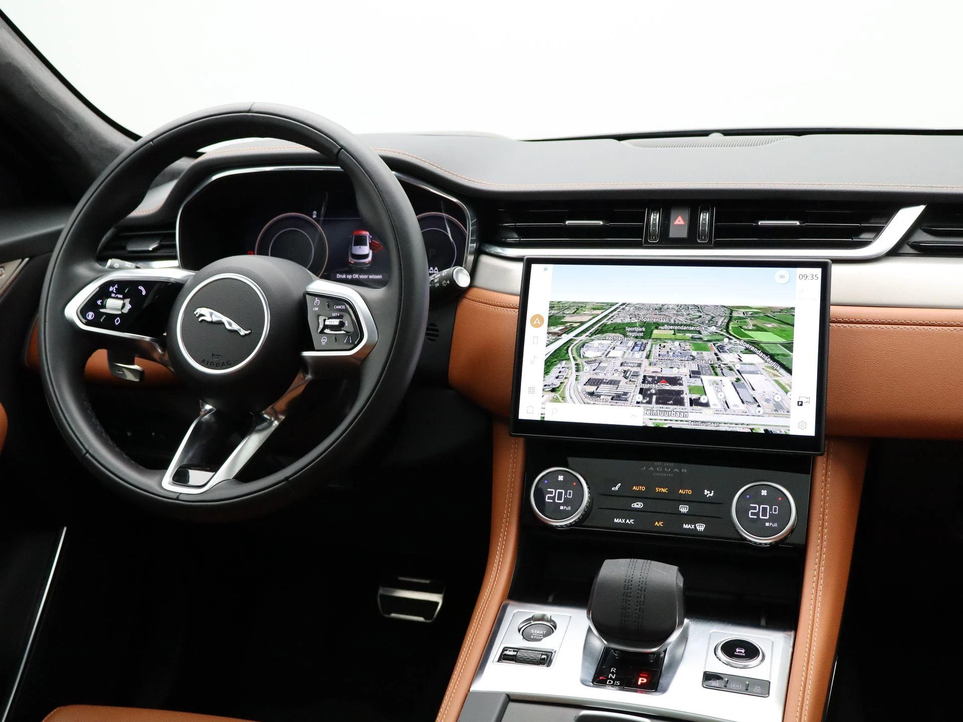 Jaguar F-PACE P400e PHEV R-Dynamic HSE 90th Ann. Edition