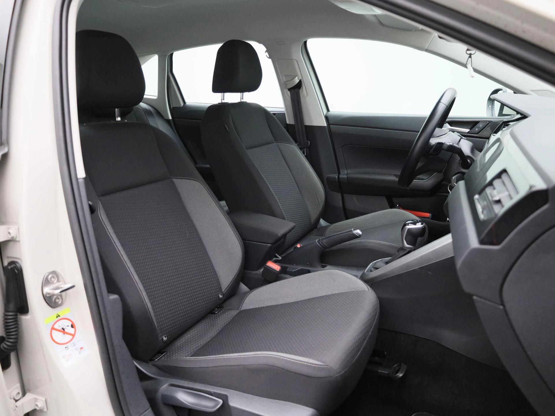 Volkswagen-Taigo-image-32