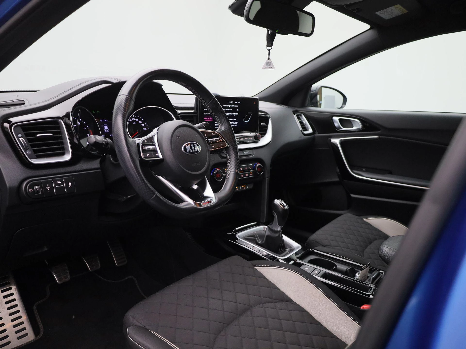 Kia-Ceed Sportswagon-image-30