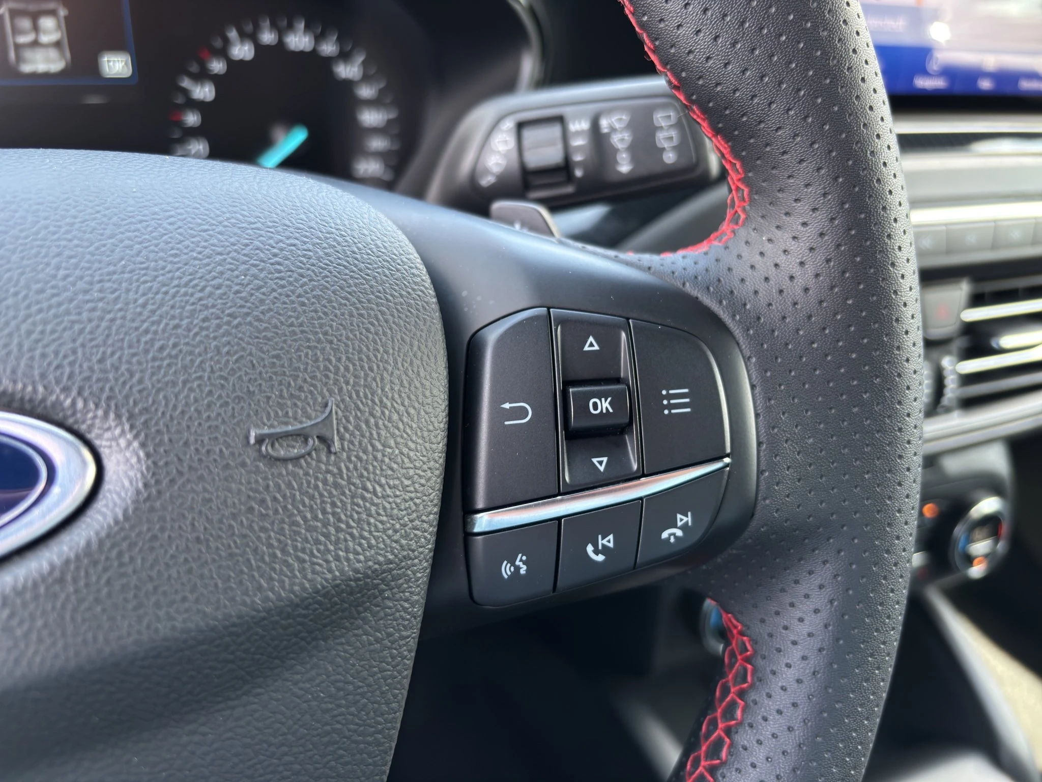 Ford Focus ST-Line Turnier Aut.