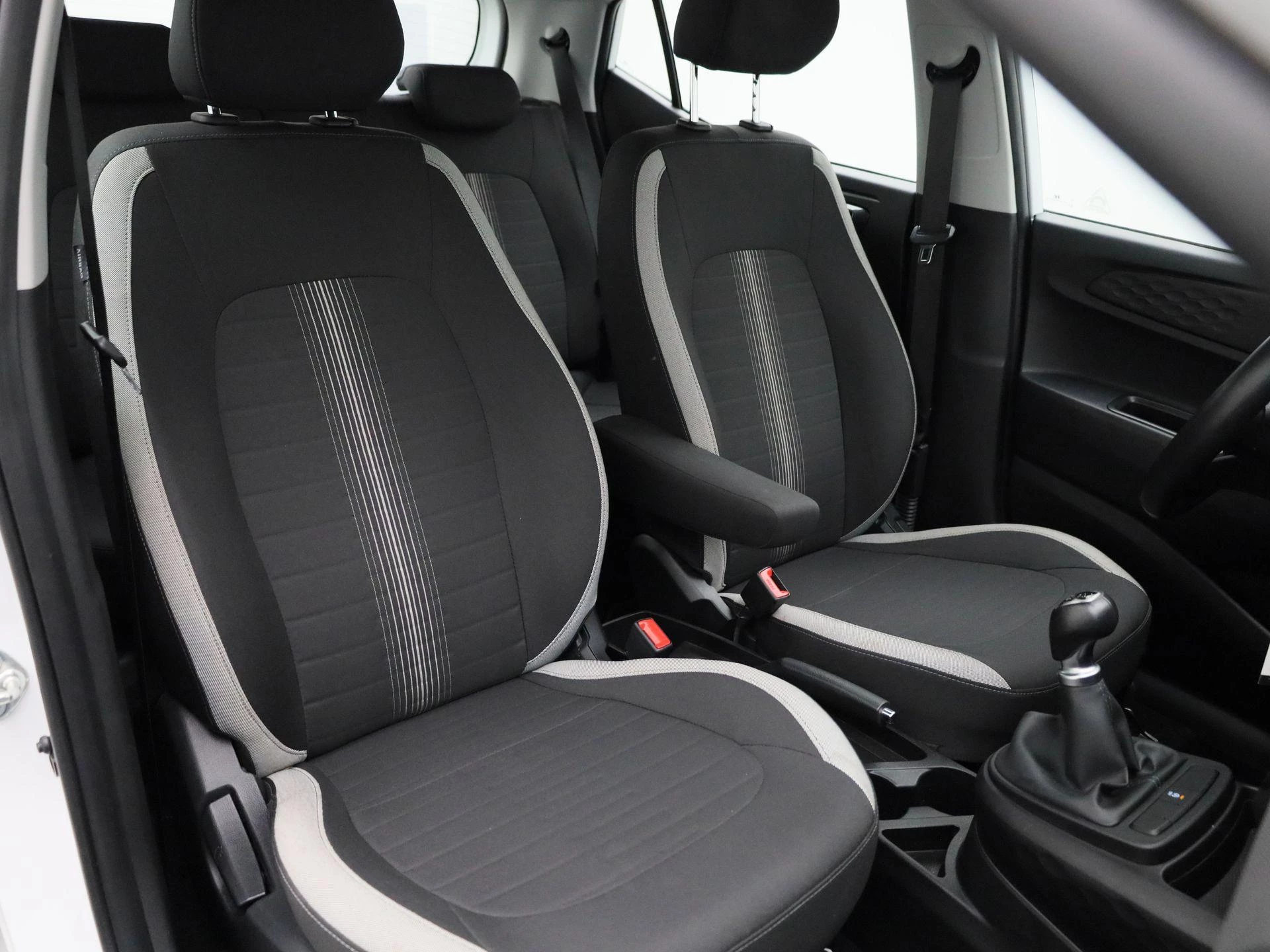 Hyundai-i10-image-30