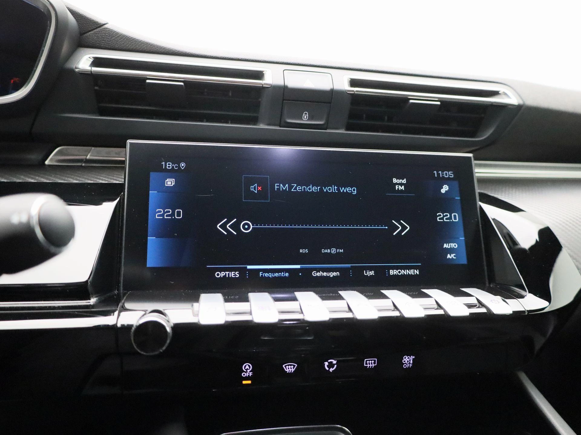 Peugeot-508-image-25