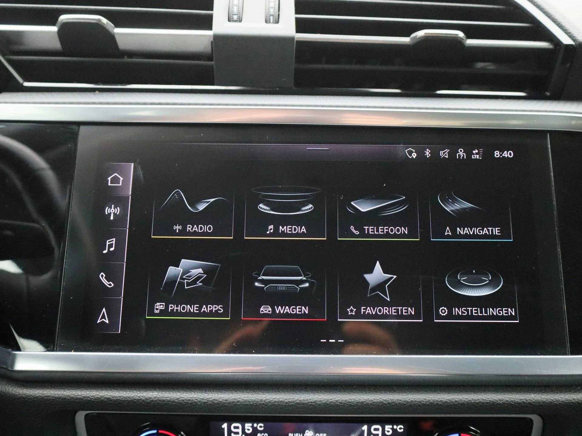 Audi-Q3-image-26