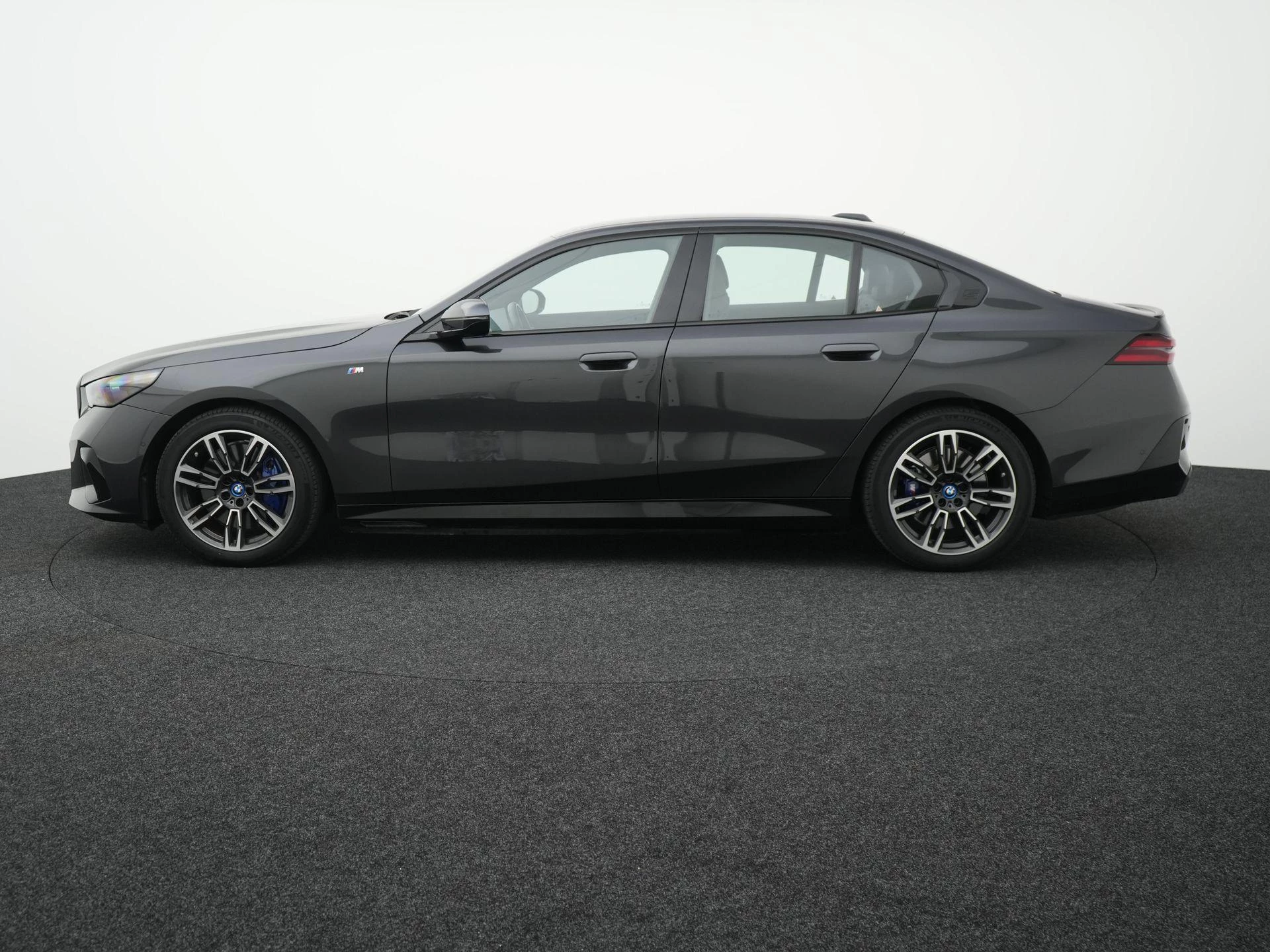 BMW-i5-image-3