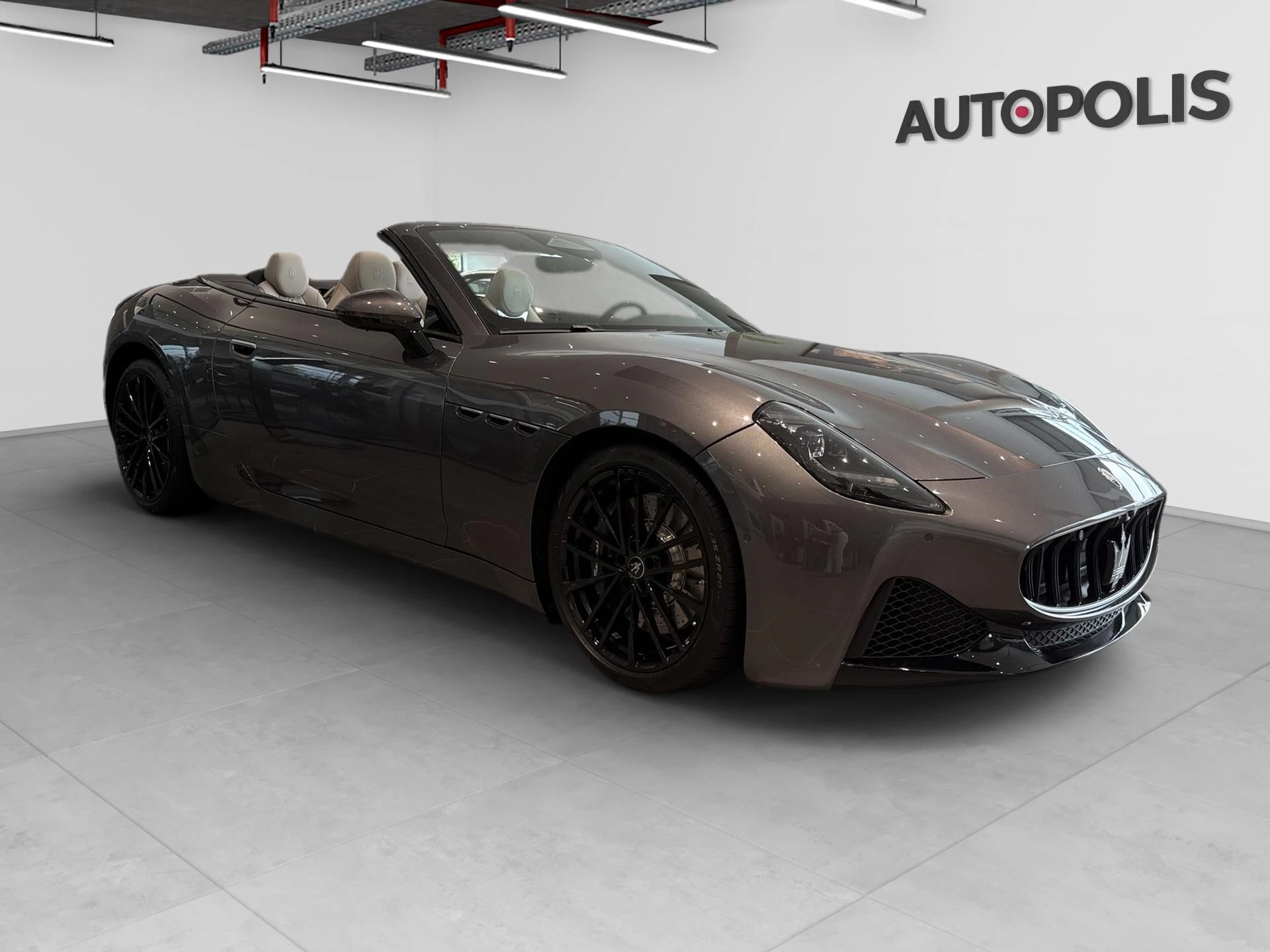 Maserati-GranCabrio-image-18