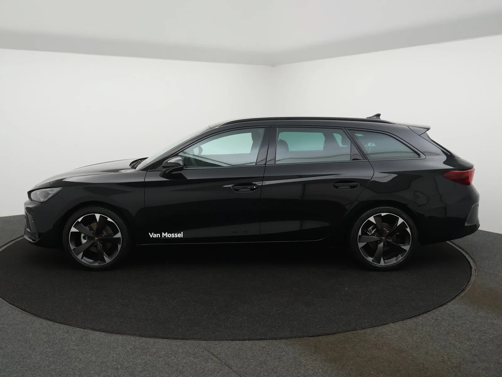 CUPRA Leon Sportstourer ST Leon Break Impulse 1.5 eTSI 150pk *AUTOMAAT* DEMO