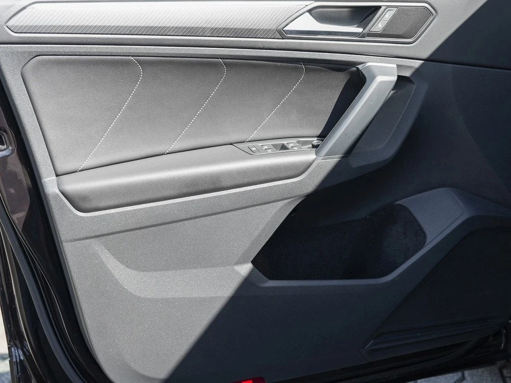 Volkswagen-Tiguan-image-15