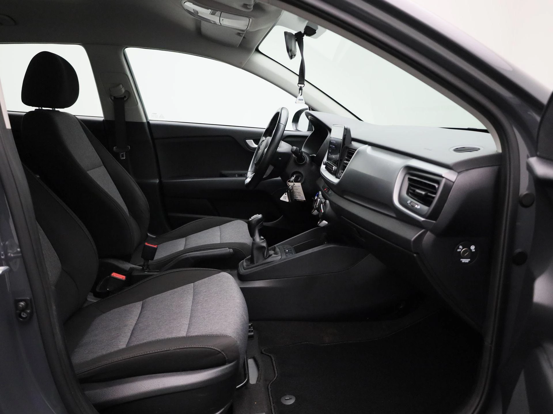 Kia-Stonic-image-28