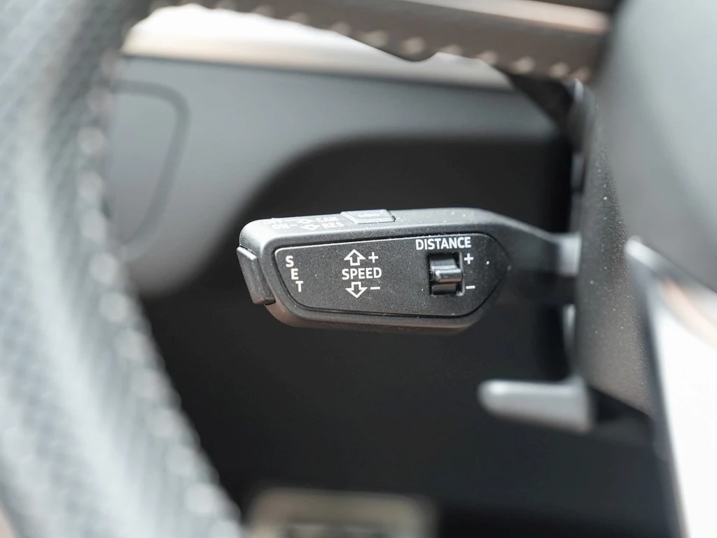 Audi Q5 40 TDI S line Navi ACC AHK Technology
