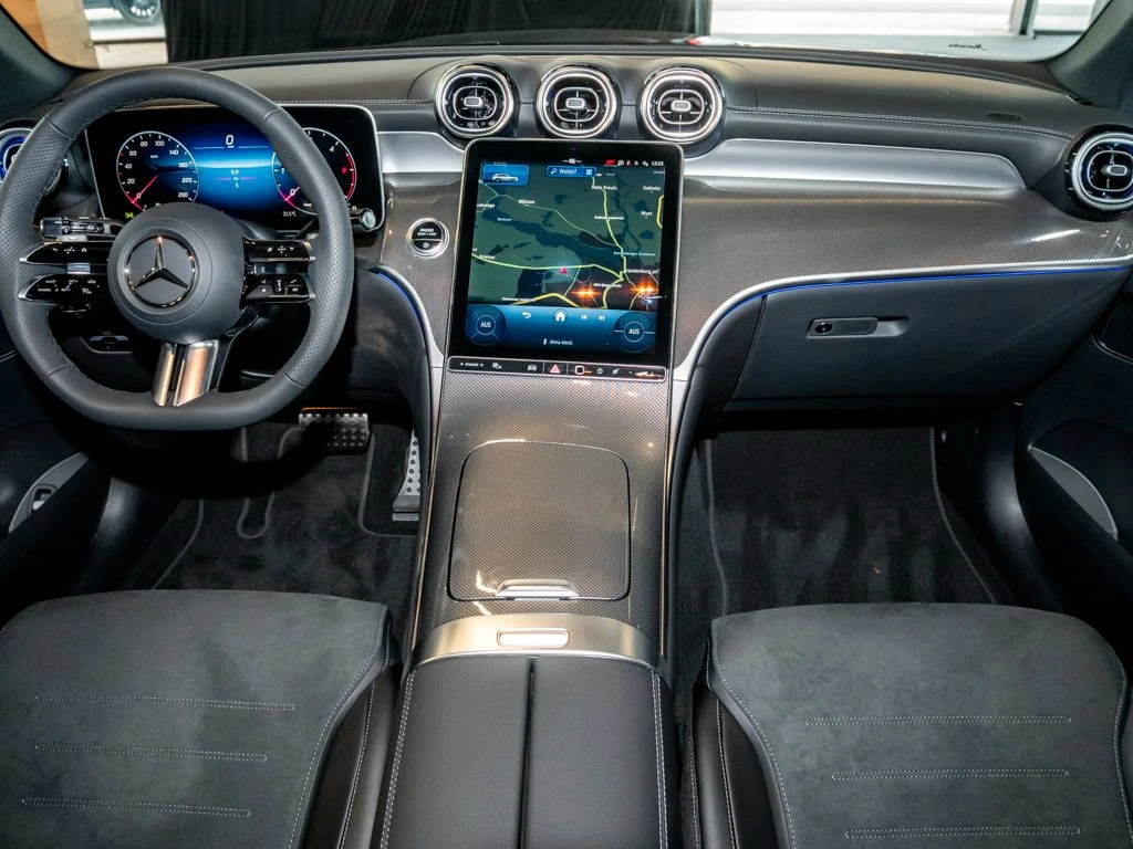 Mercedes-Benz-GLC 200 d-image-12