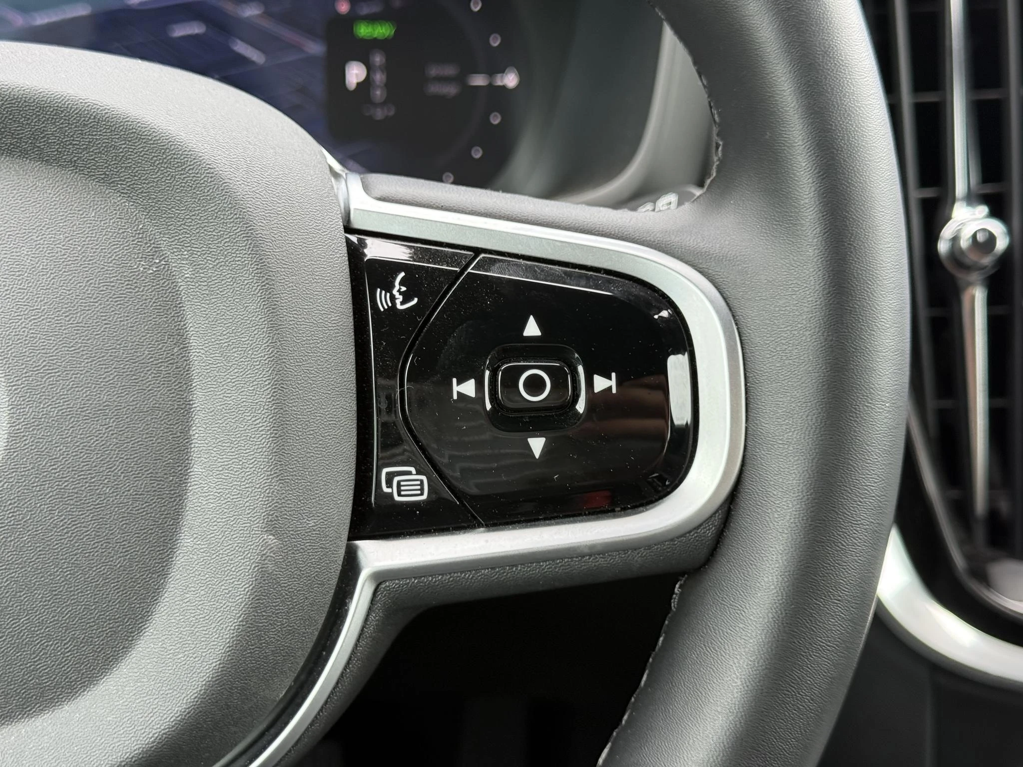Volvo V60 T6 Plug-in hybrid AWD Plus Dark