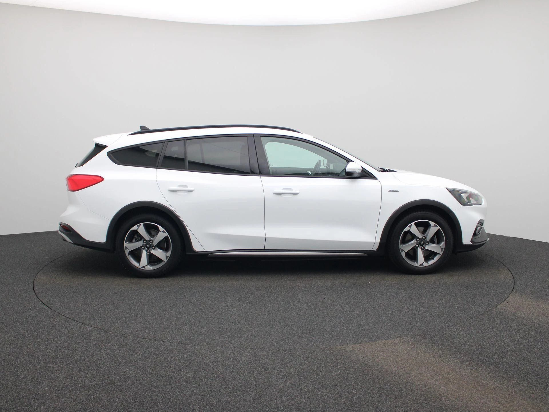 Ford Focus Wagon 1.0 EcoBoost Active X Business