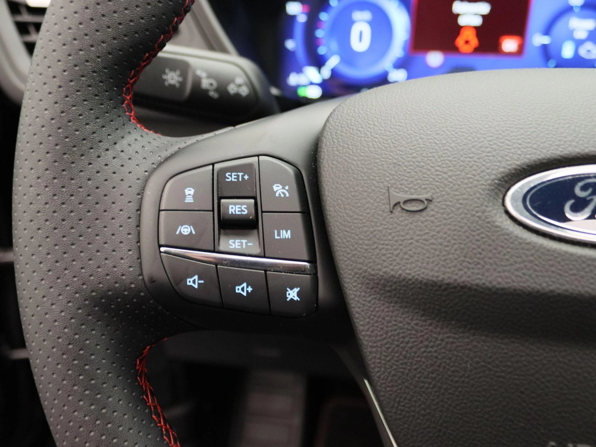 Ford-Kuga-image-23