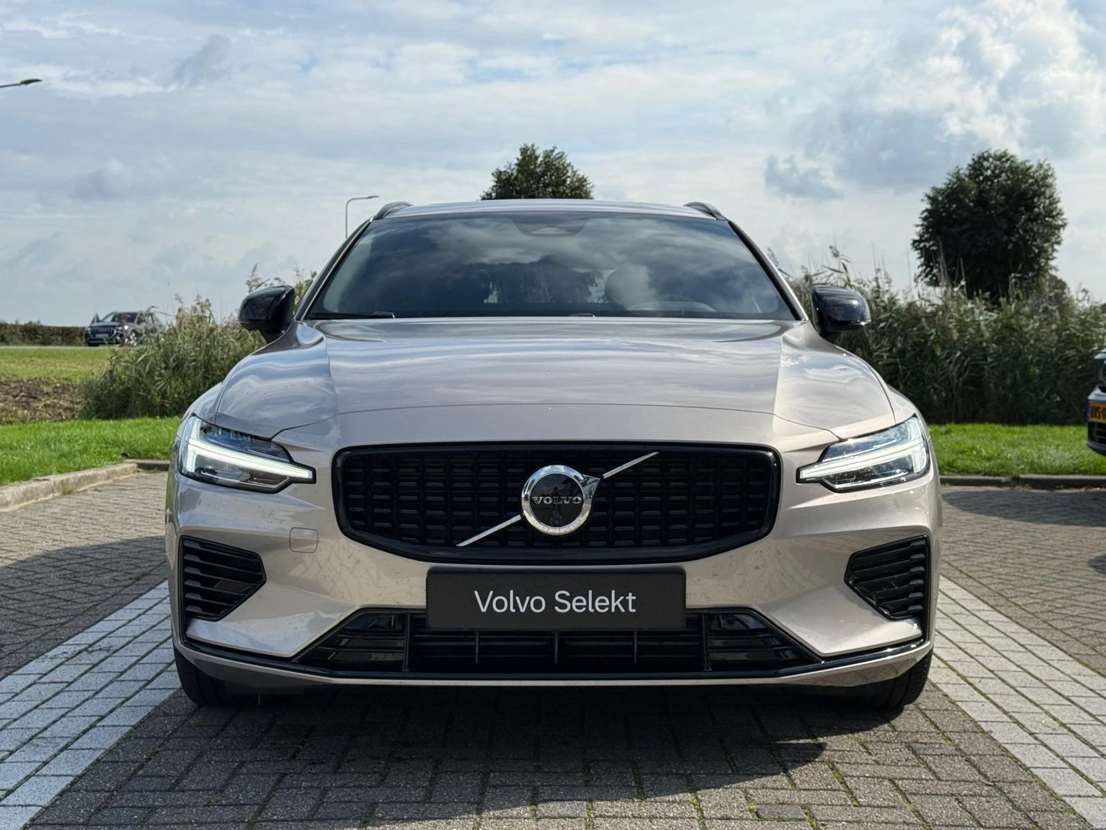 Volvo-V60-image-24