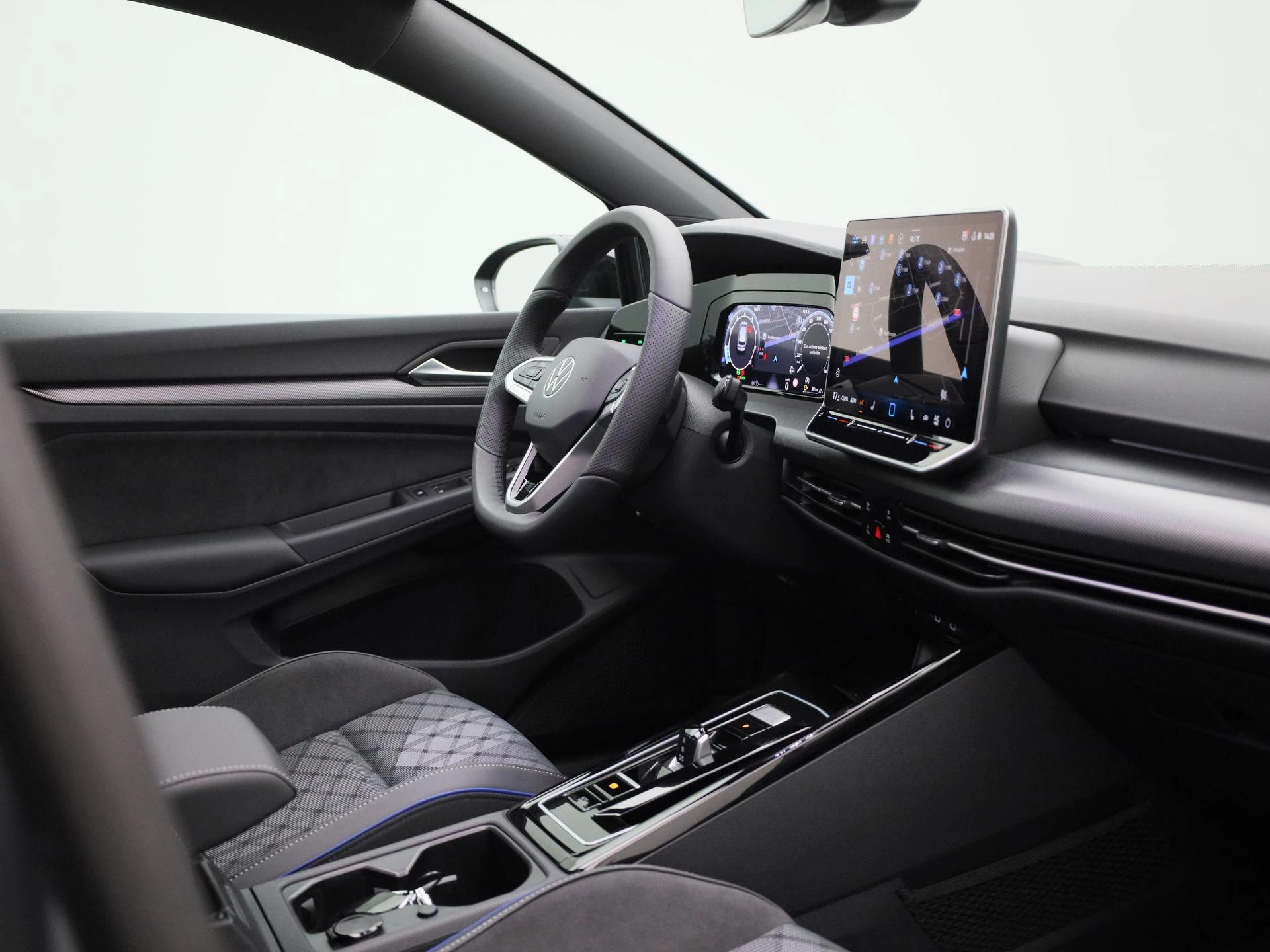 Volkswagen-Golf-image-39