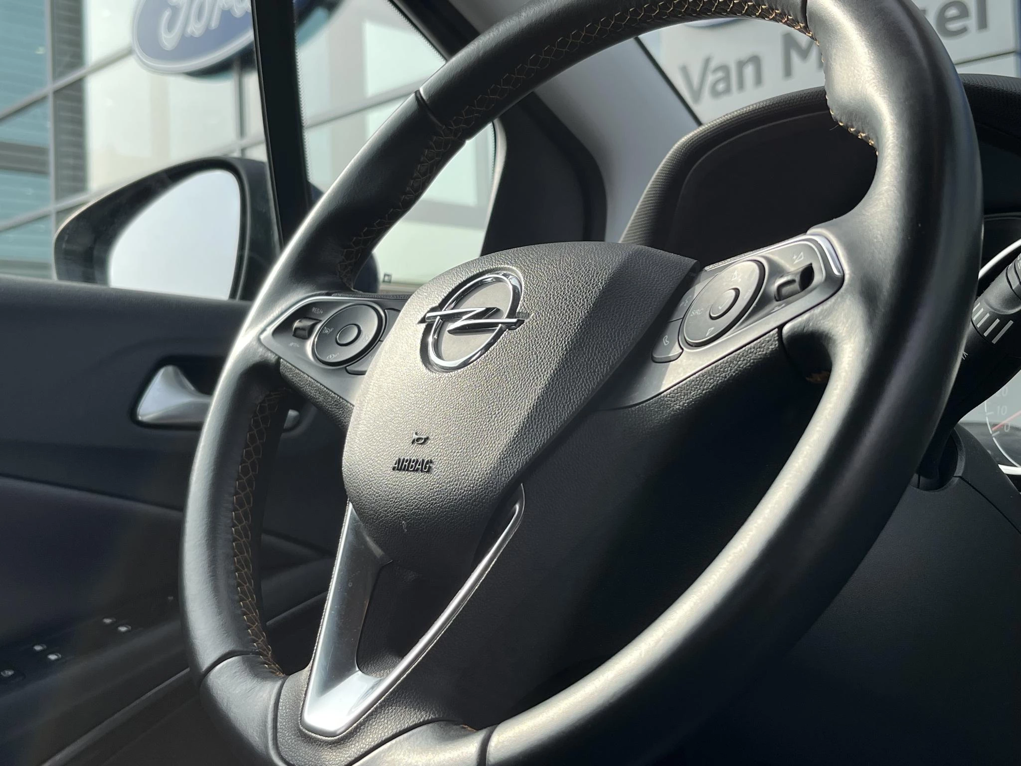 Opel-Crossland X-image-21