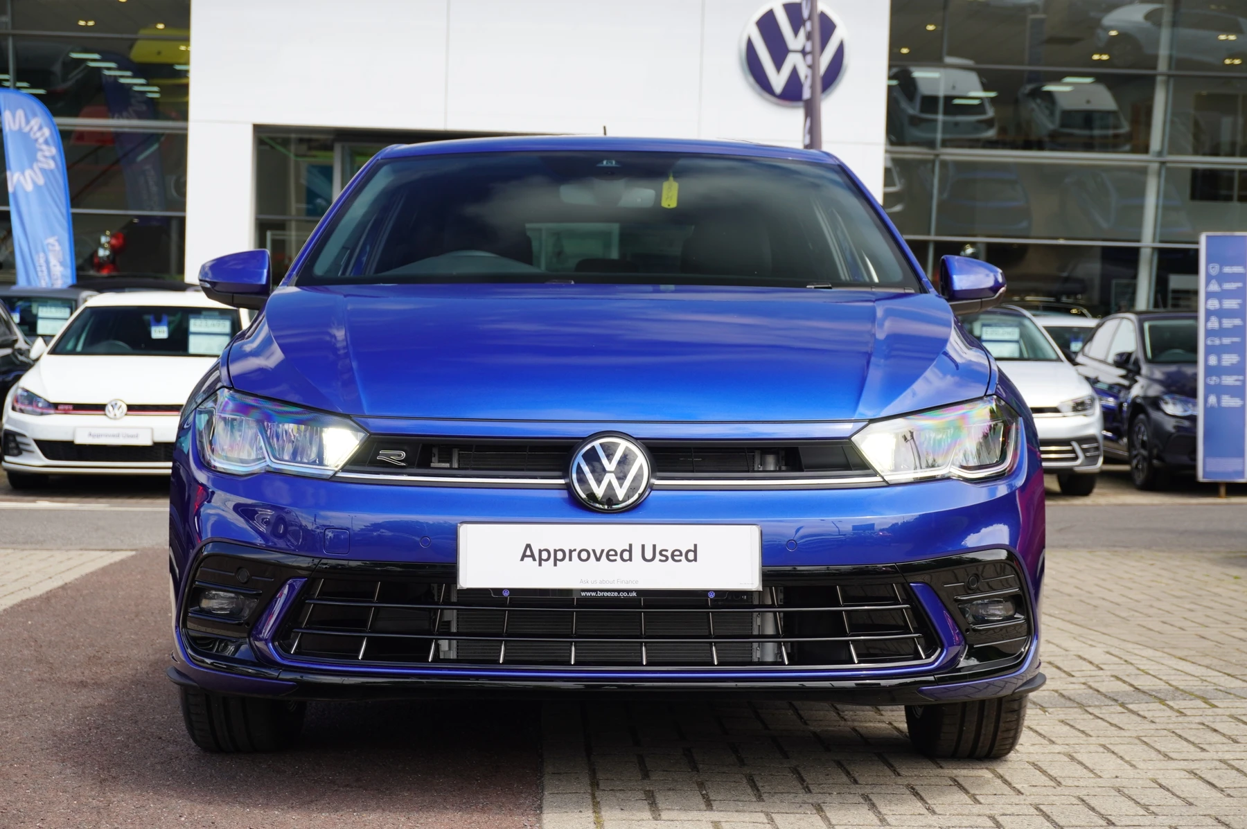 Volkswagen-Polo-image-6