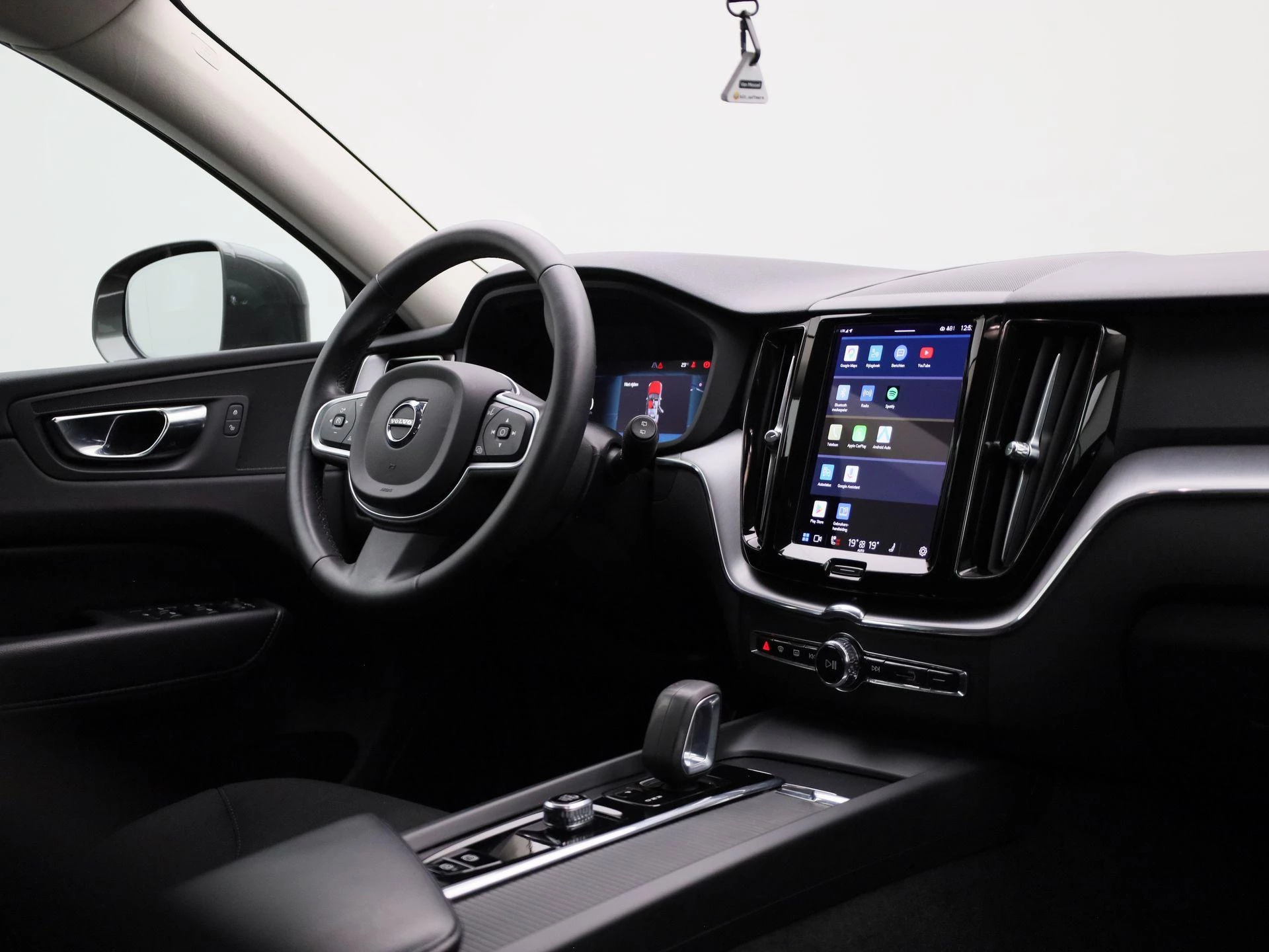 Volvo XC60 B4 D Geartronic Momentum Pro