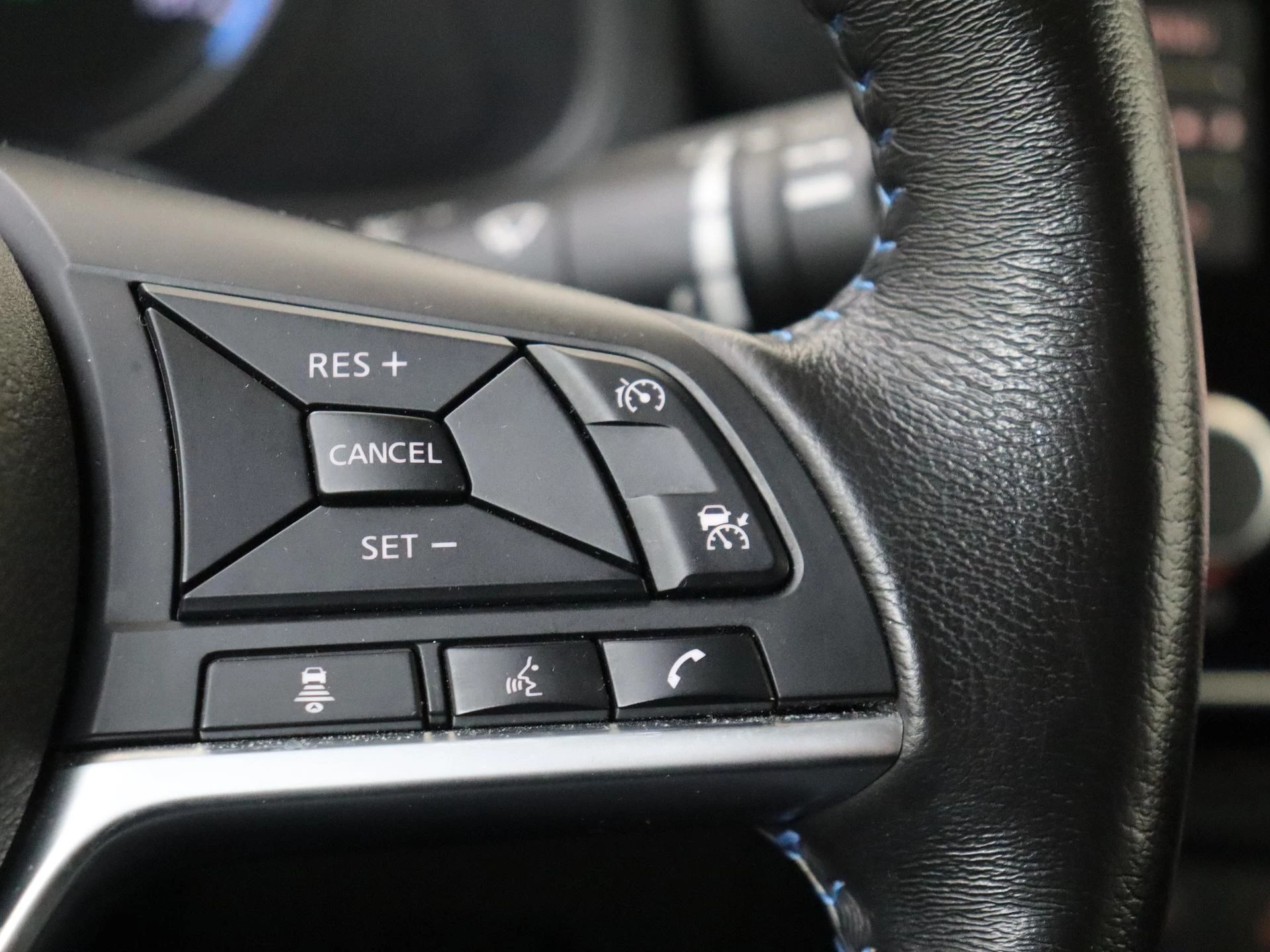 Nissan-Leaf-image-13