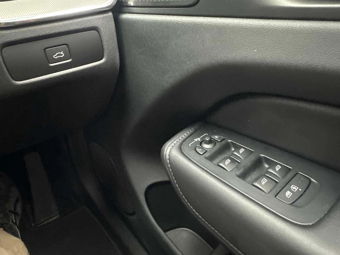 Volvo-XC60-image-19