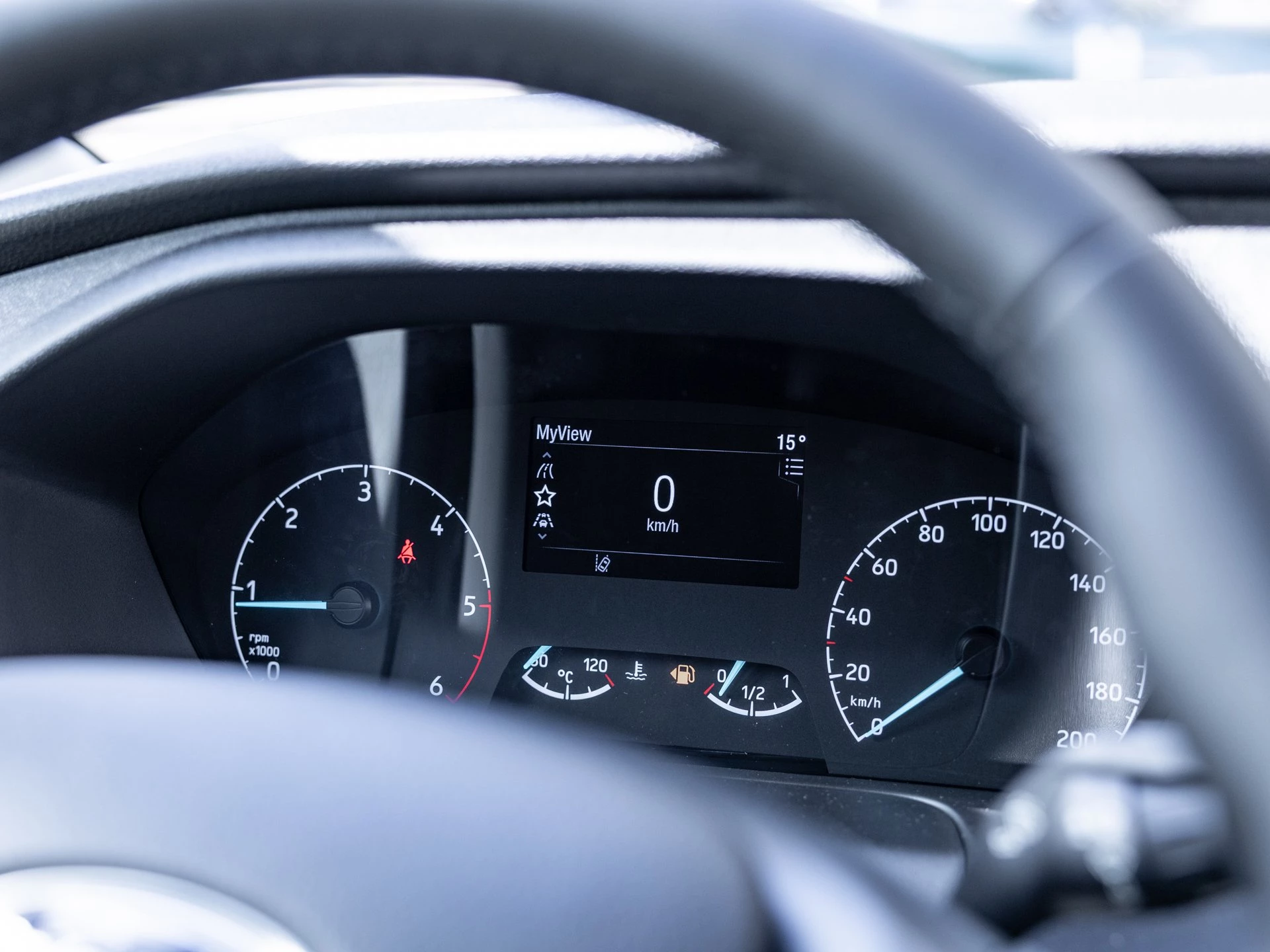 Ford-Transit-image-12