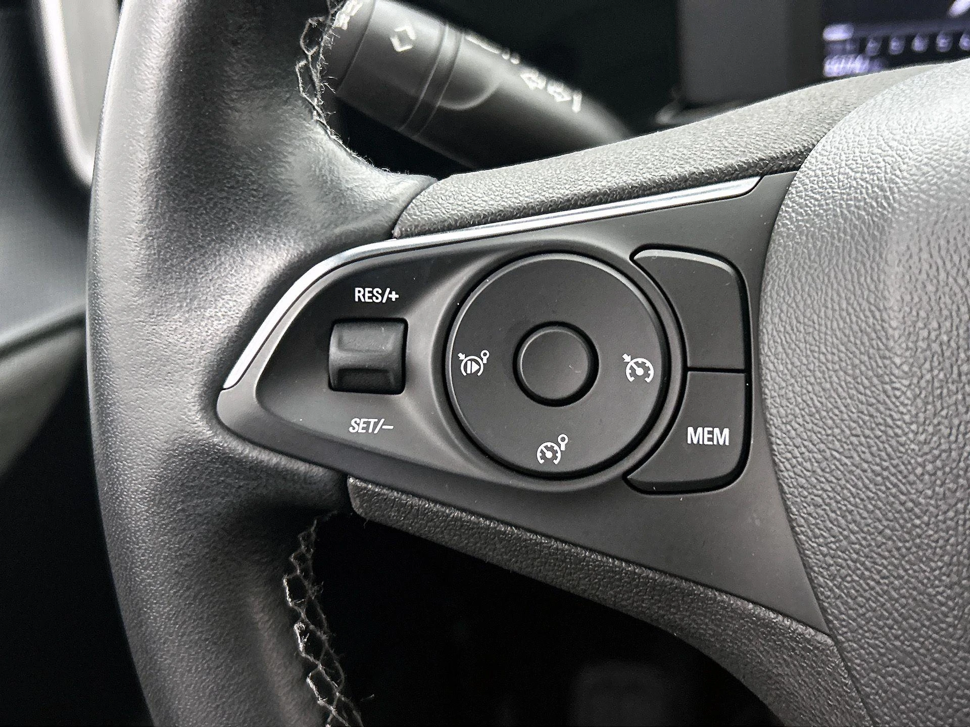 Opel-Mokka-image-5
