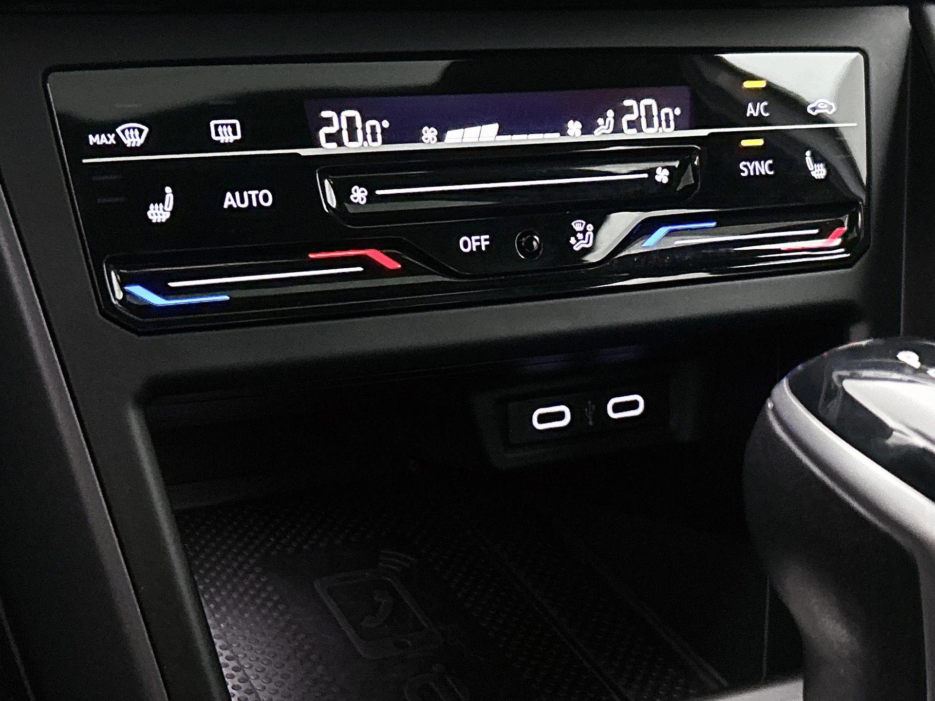 Volkswagen-Taigo-image-19