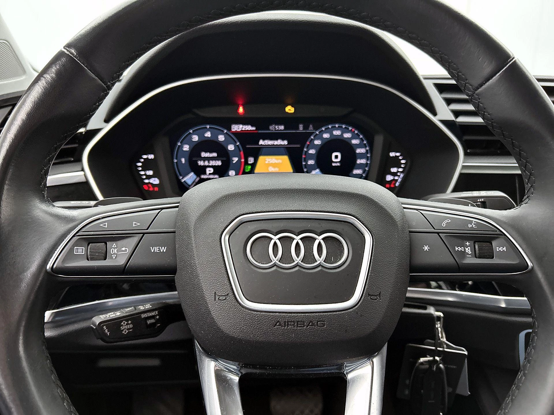 Audi-Q3-image-12