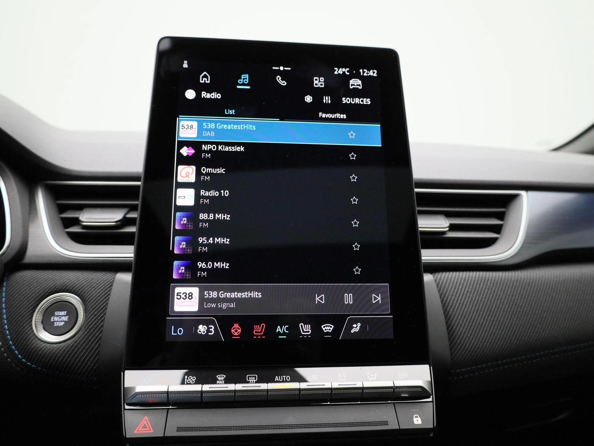 Renault-Captur-image-16