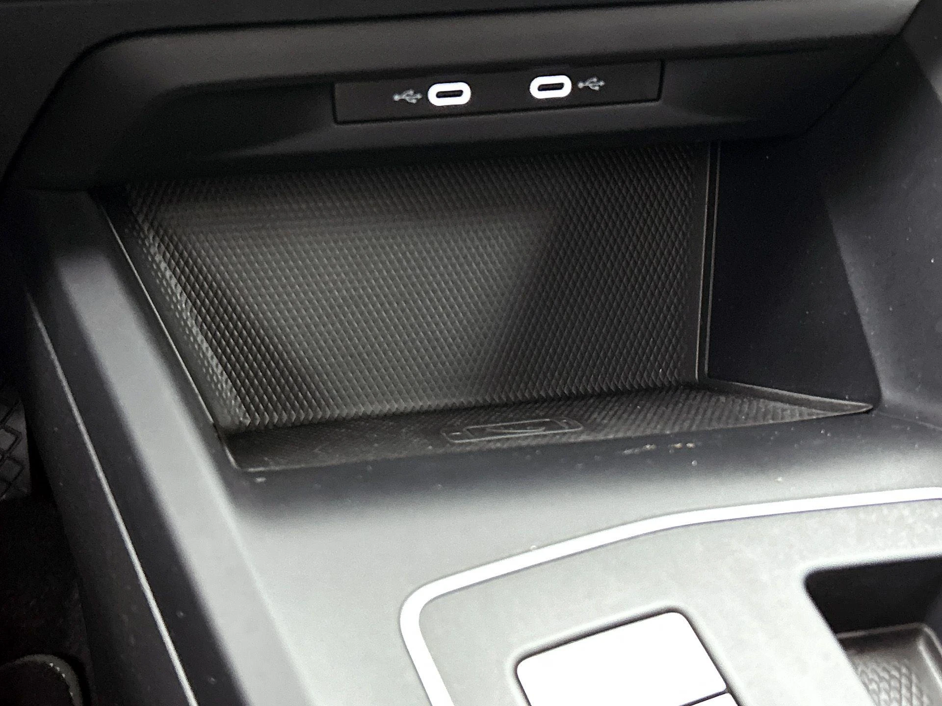 Volkswagen-Golf-image-29