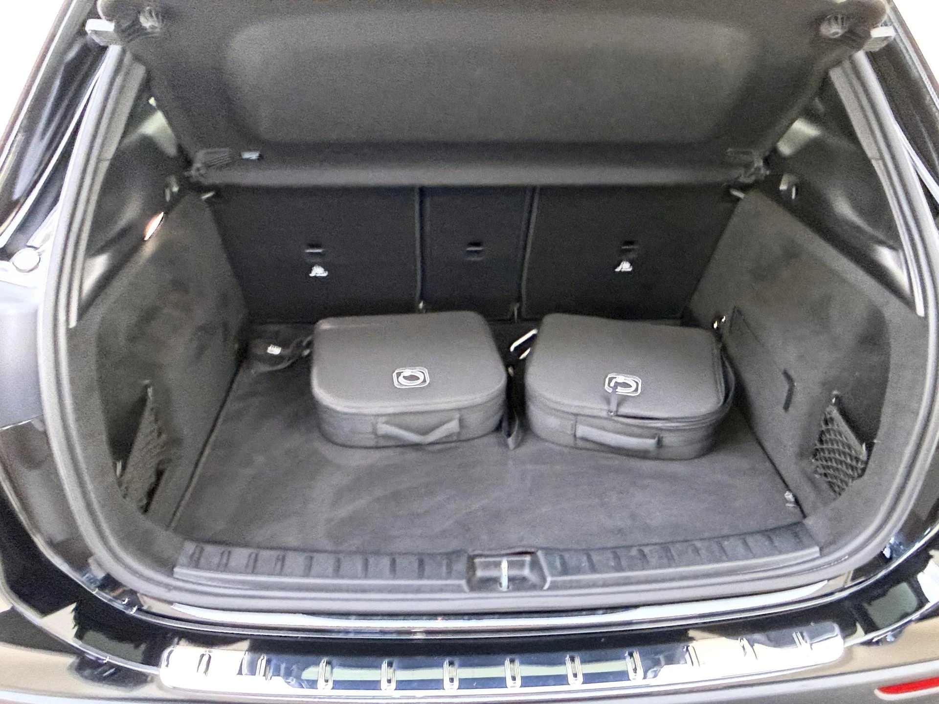 Mercedes-Benz-GLA-image-28