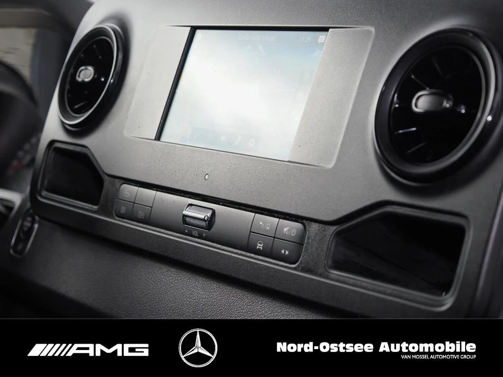 Mercedes-Benz-Sprinter-image-8