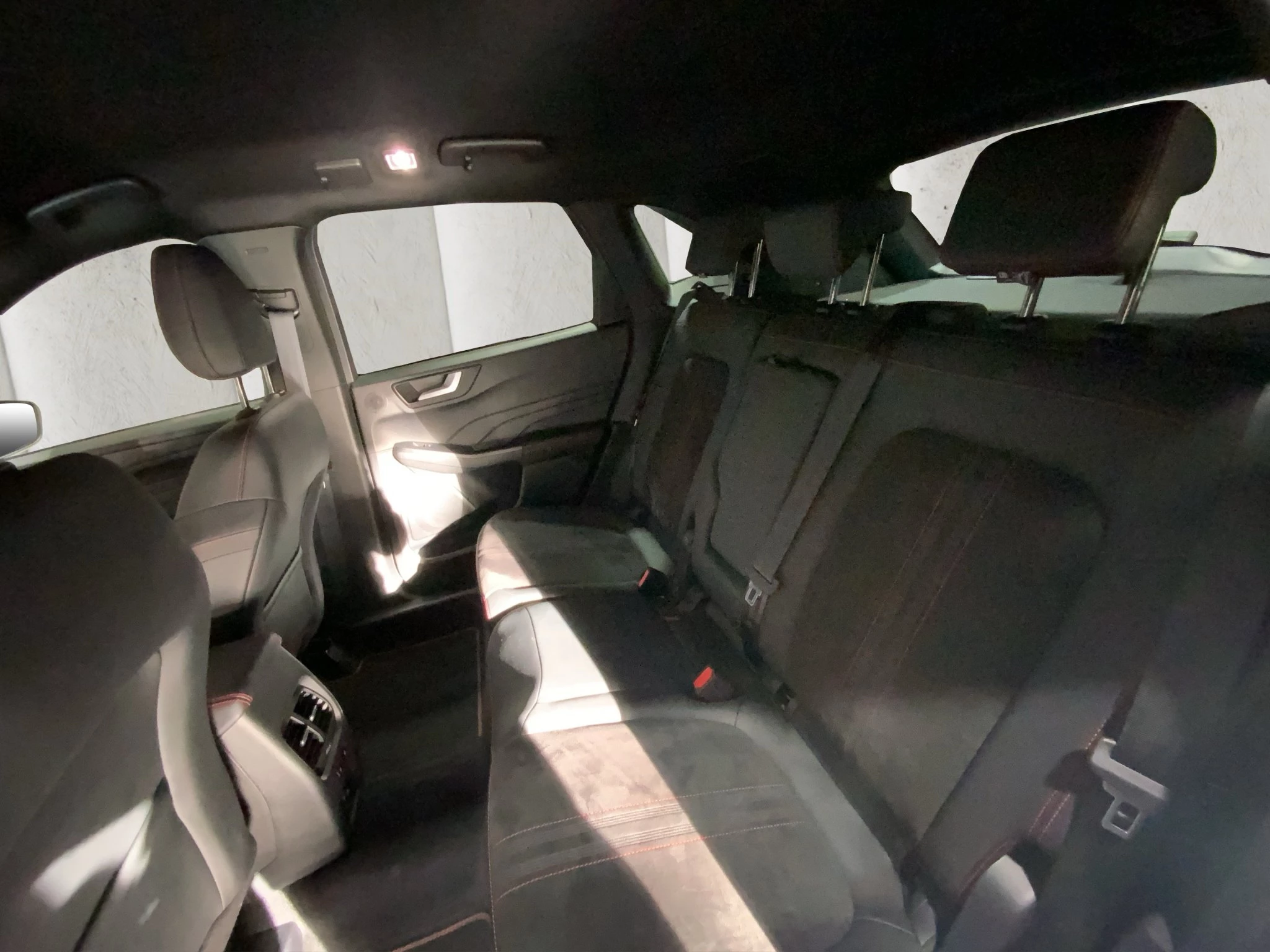 Ford Kuga ST-Line X Aut.*360GRAD*LED-MATRIX*NAVI*GRA*WINTER-PKT.