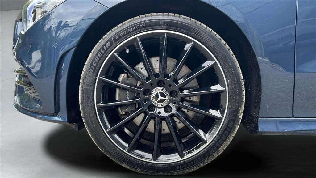 Mercedes-Benz-CLA-image-8