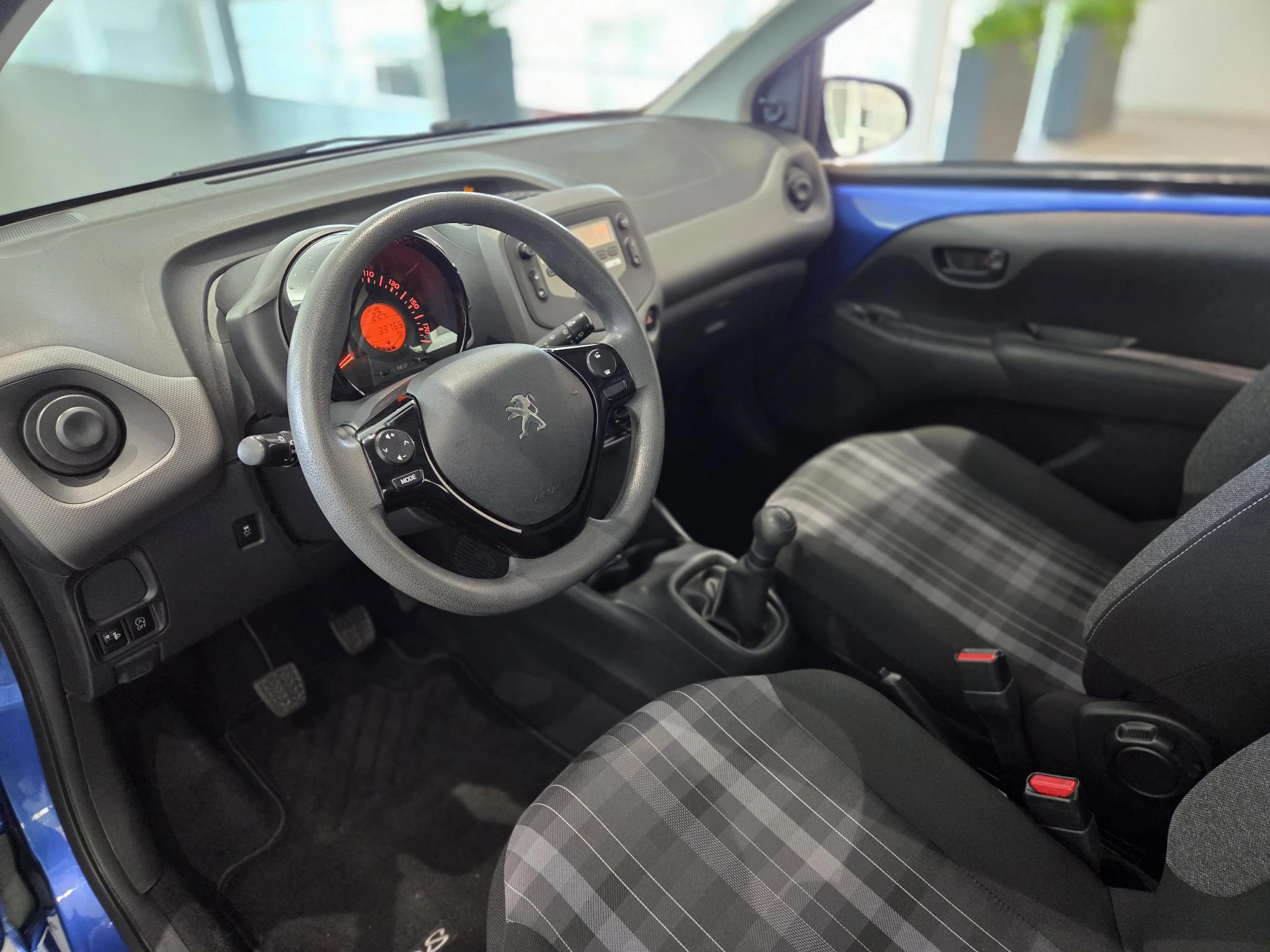 Peugeot-108-image-8