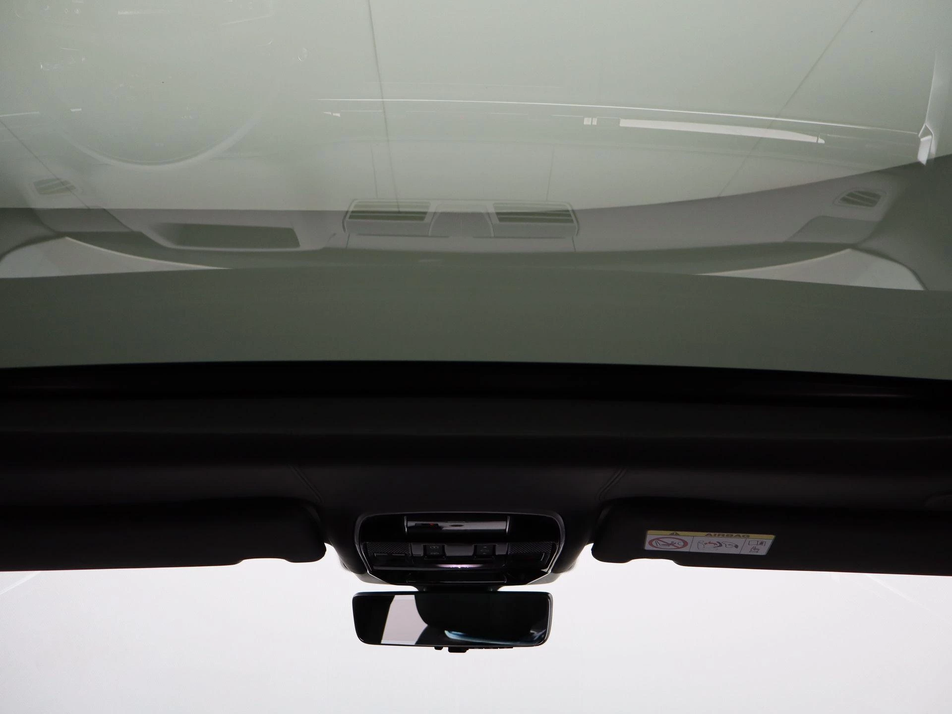 Land Rover-Range Rover-image-40