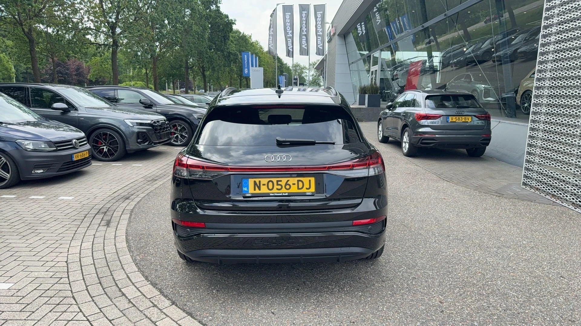 Audi Q4 e-tron 40 Launch edition S Competition 77 kWh