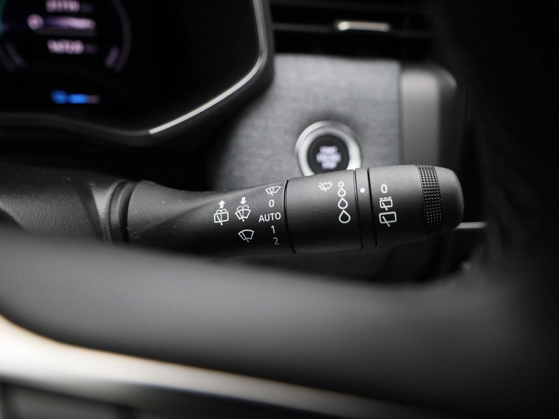 Renault-Clio-image-19