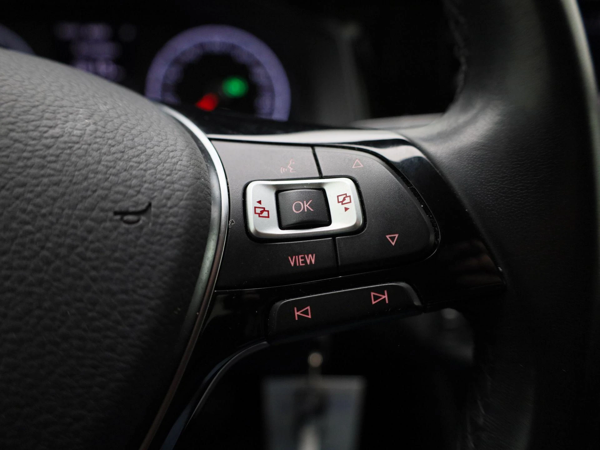 Volkswagen-Polo-image-16